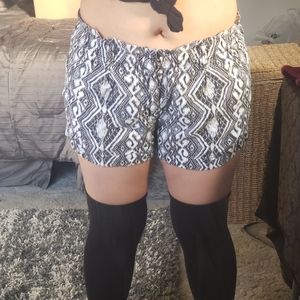 American Eagle Outfitters 14 Large shorts